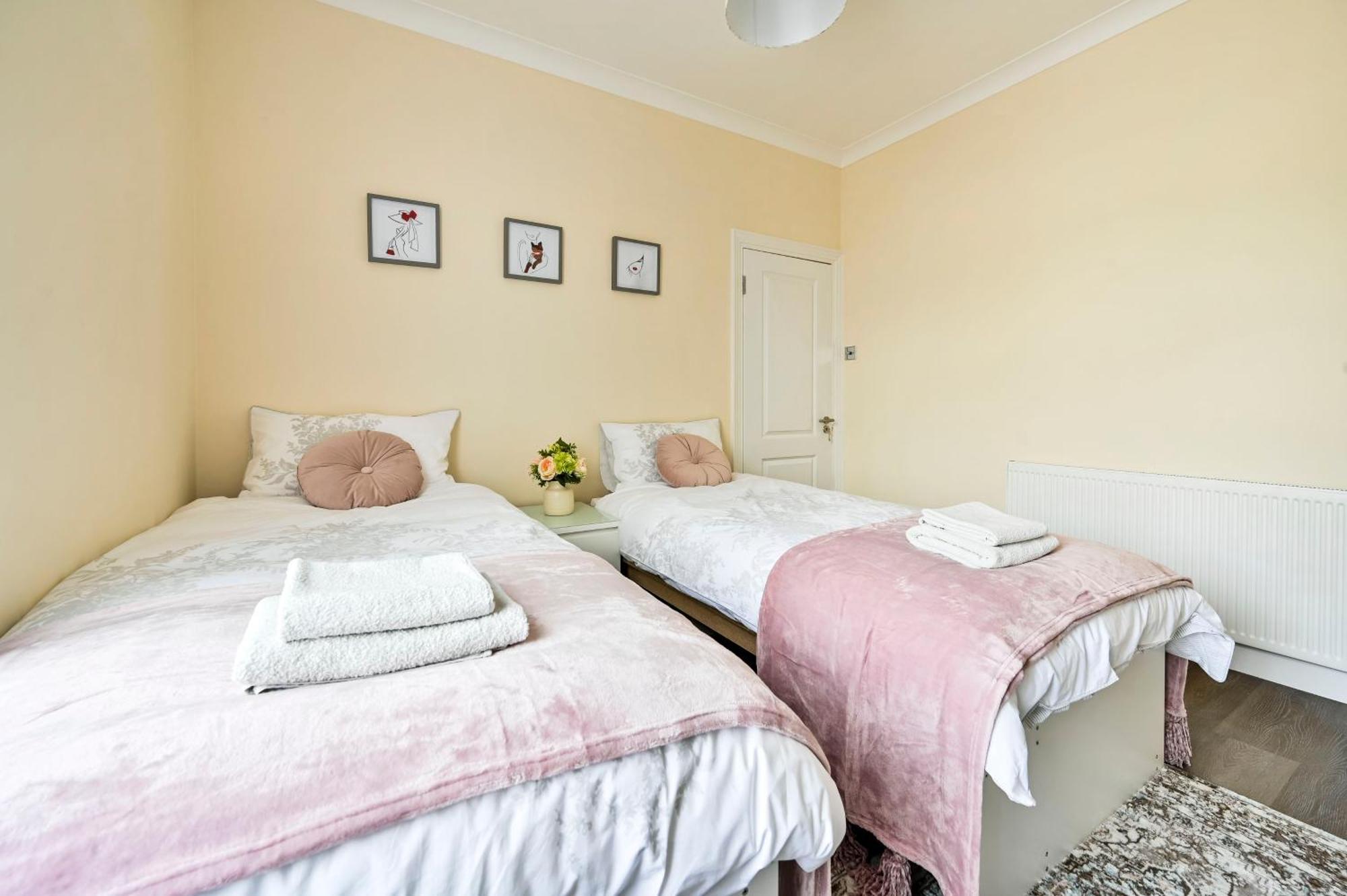 A Two Bedroom A Stride Away From Meridian Greenwich London Bagian luar foto