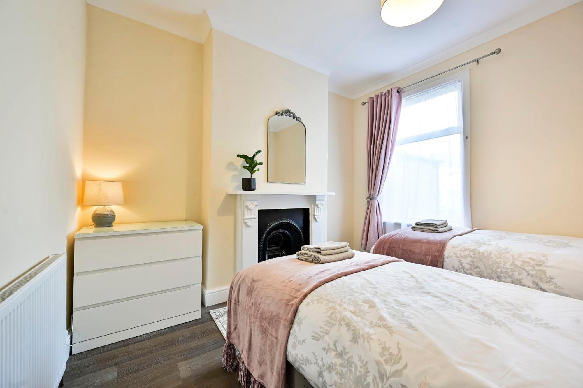 A Two Bedroom A Stride Away From Meridian Greenwich London Bagian luar foto
